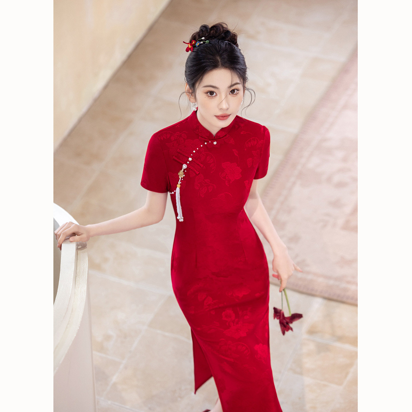 中式旗袍敬酒服新娘结婚红色订婚礼服裙出阁回门日常珍珠流苏中长