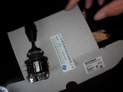 WKS13VWC2068 Переключатель джойстика Германия WK8I3VWC2068 Оригинал 094433