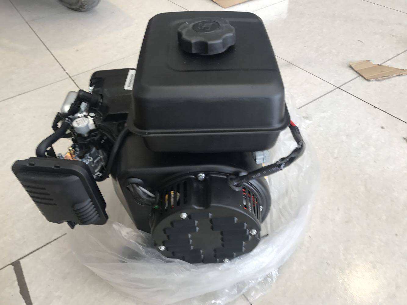 御捷乐唯电动汽车原厂增程器330gdg4增城器48v60v72v増程发电机