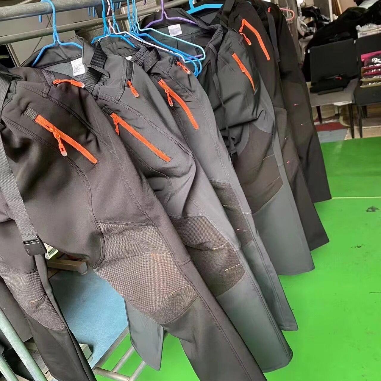 冲锋裤男加肥加大码冬季加绒加厚防风防水软壳防寒徒步登山滑雪裤