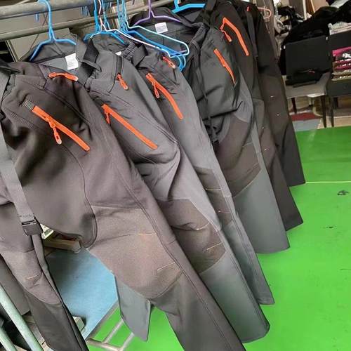 冲锋裤男加肥加大码冬季加绒加厚防风防水软壳防寒徒步登山滑雪裤