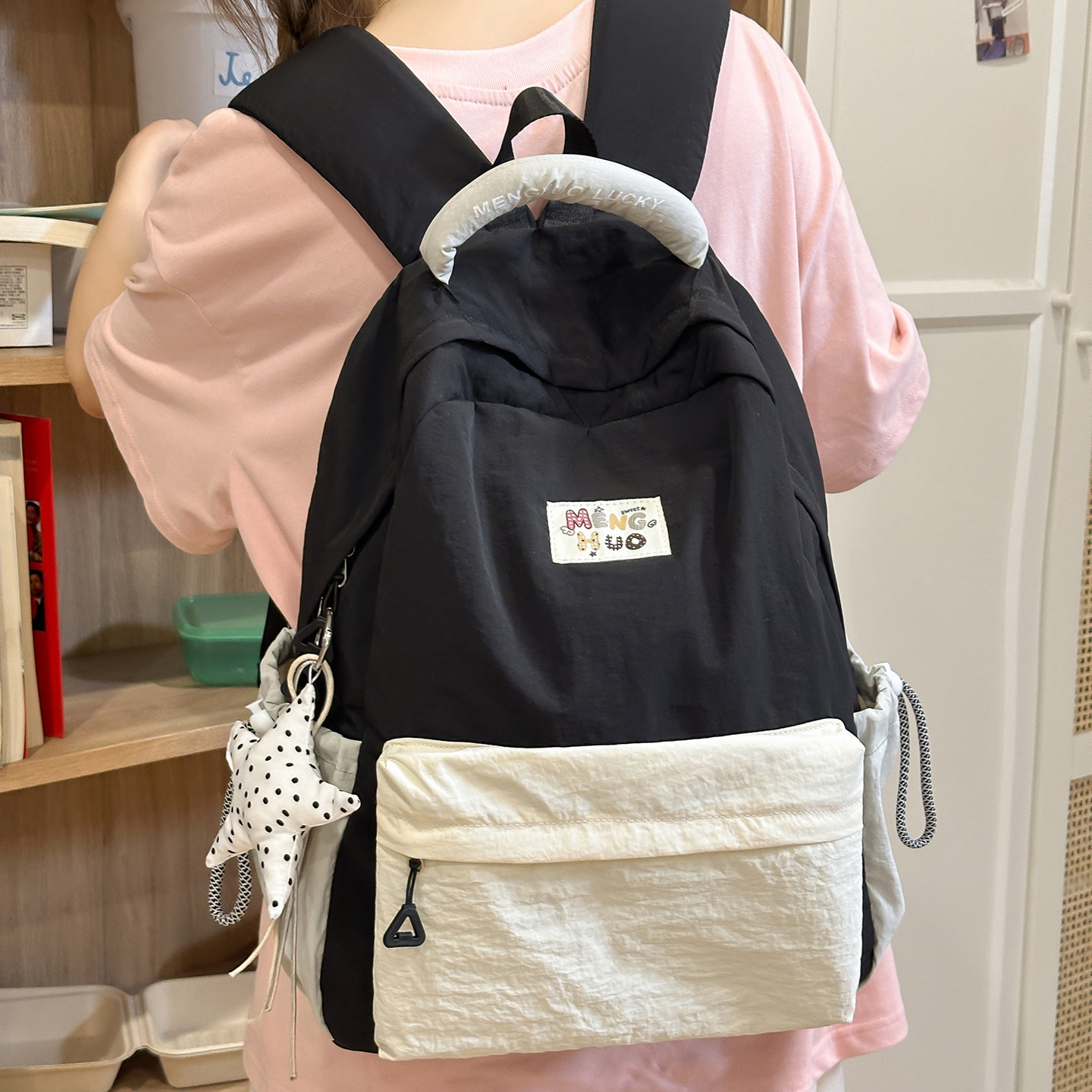 轻便双肩包女中学生简约撞色休闲背包韩版撞色大小号女生上课书包