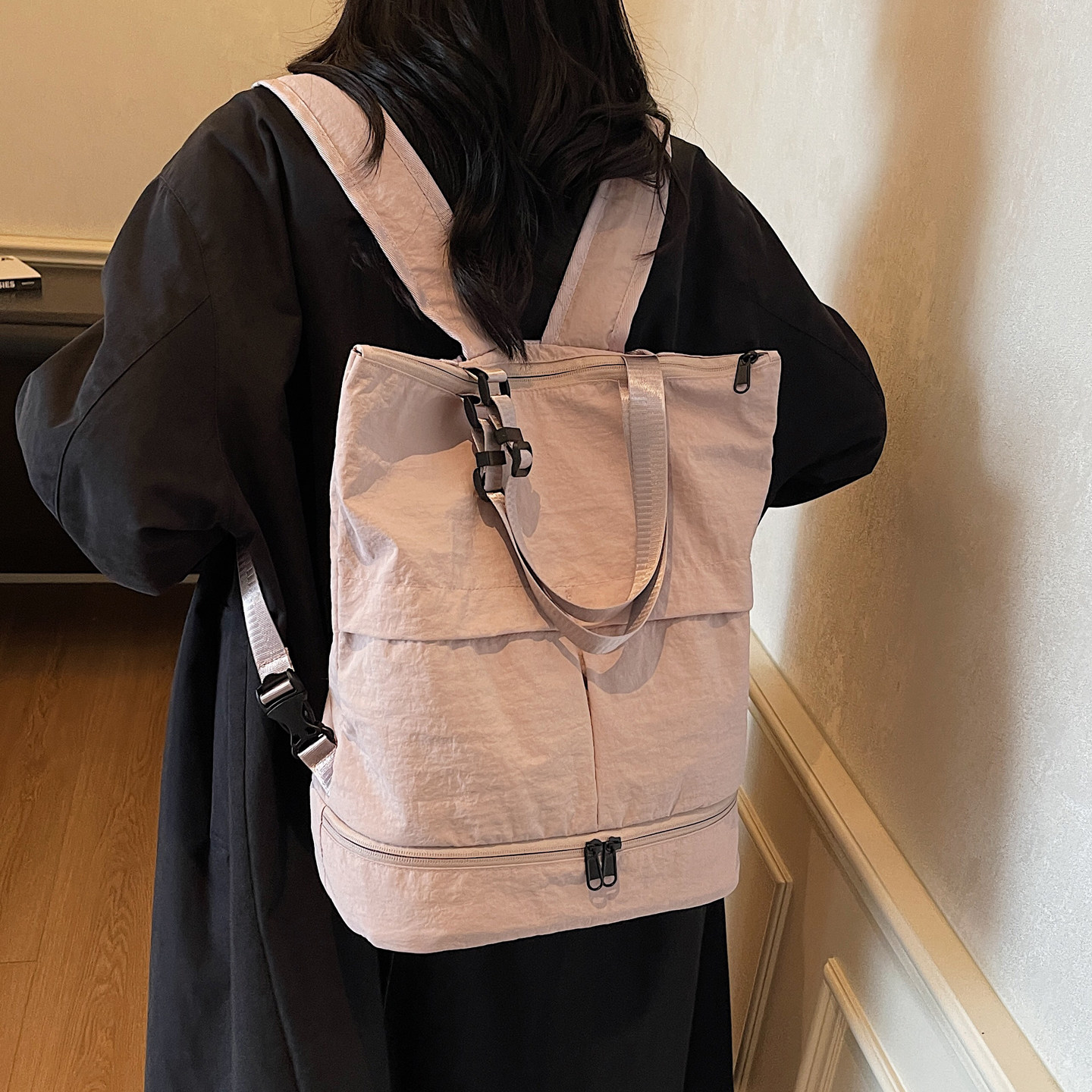 韩系双肩包女单肩两用多功能背包手提包防水轻便登山包大学生书包