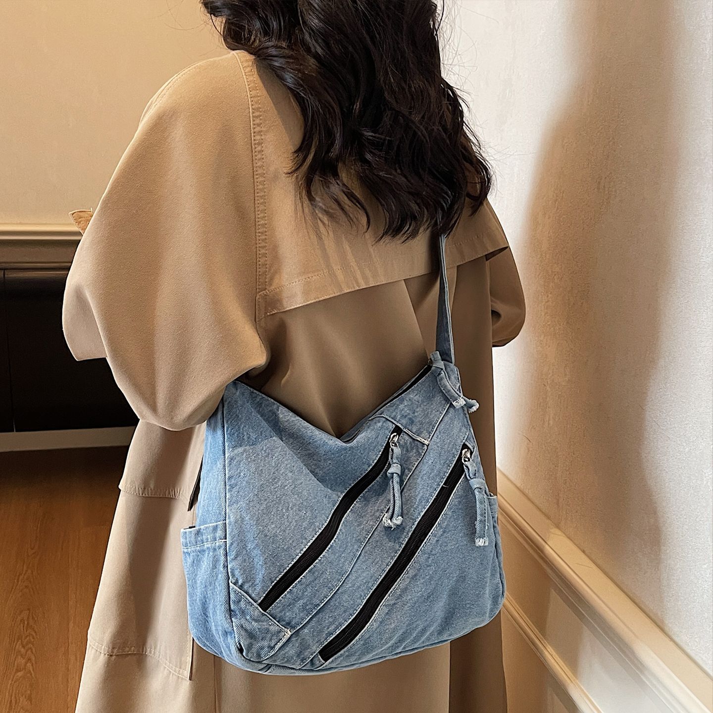 帆布饺子斜挎包女牛仔秋冬2025新款韩版学生上班通勤大容量单肩包