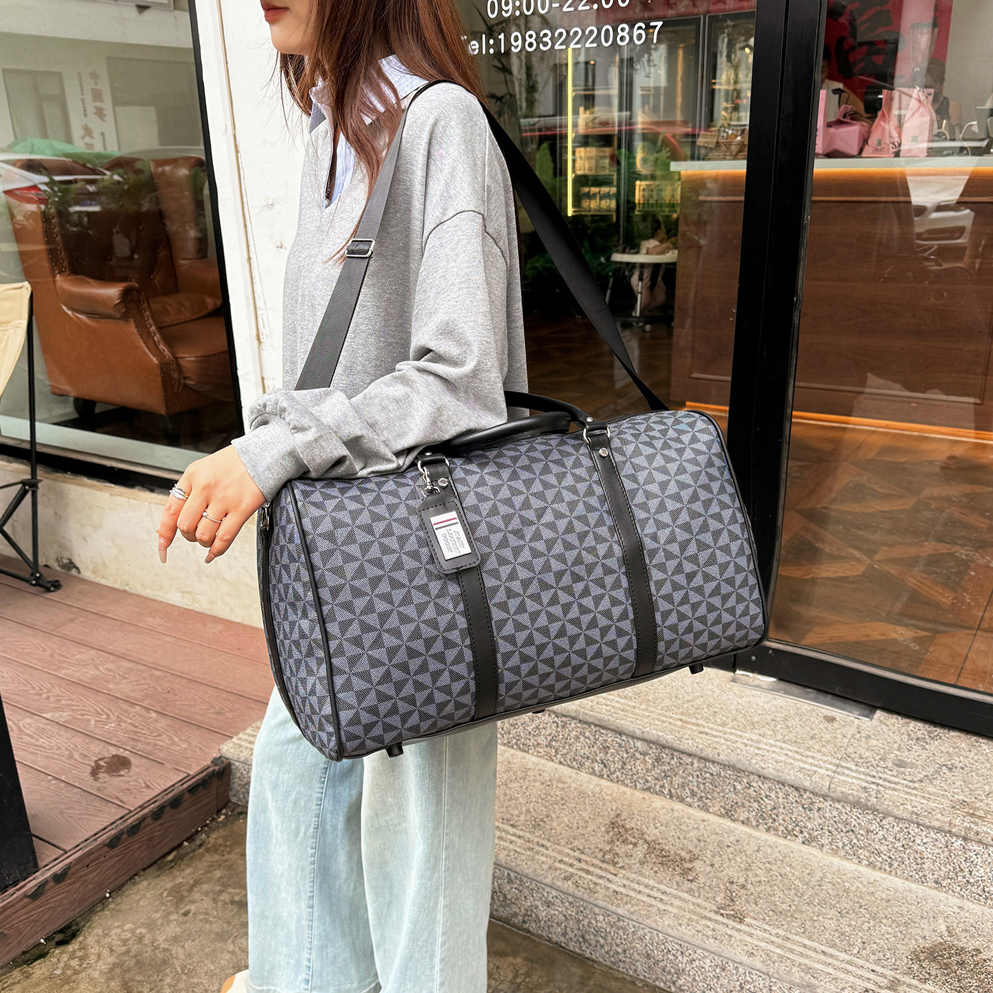短途出行轻便旅游包待产妈咪包出差商务手提包装衣服旅行斜挎包女