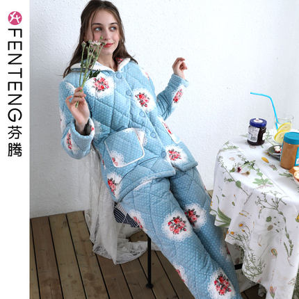芬腾睡衣三层加厚珊瑚绒夹棉女套装中老年加绒加棉保暖家居服冬季