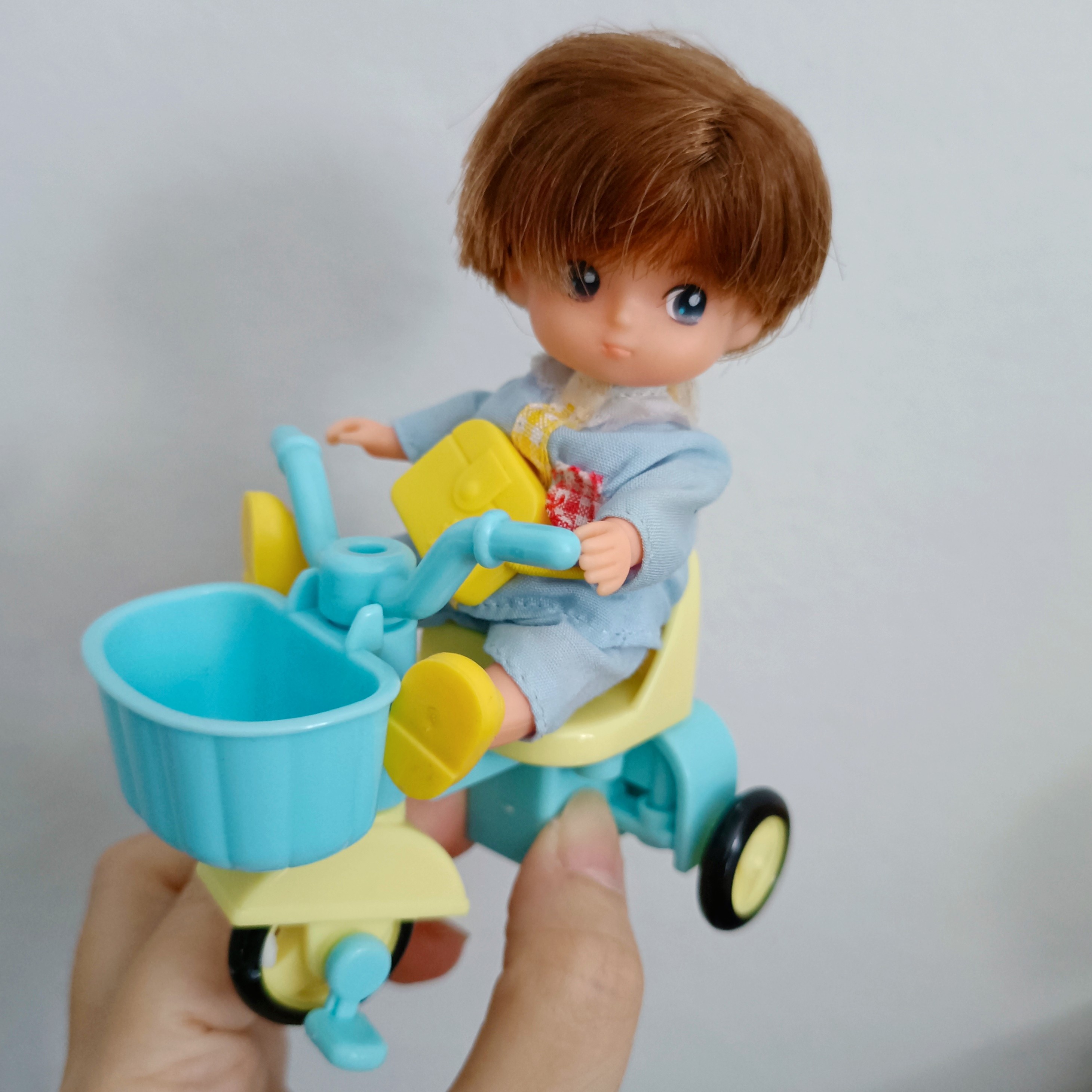 87年迷你丽佳娃娃 mini licca 幼稚园版小丽佳男娃大空君 配小车