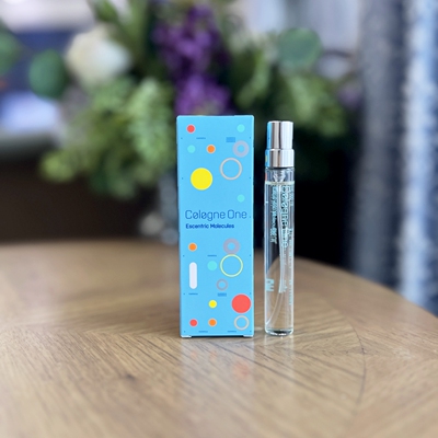 现货 杜松子青柠玫瑰鸢尾Escentric Molecules 古龙COLOGNE 01