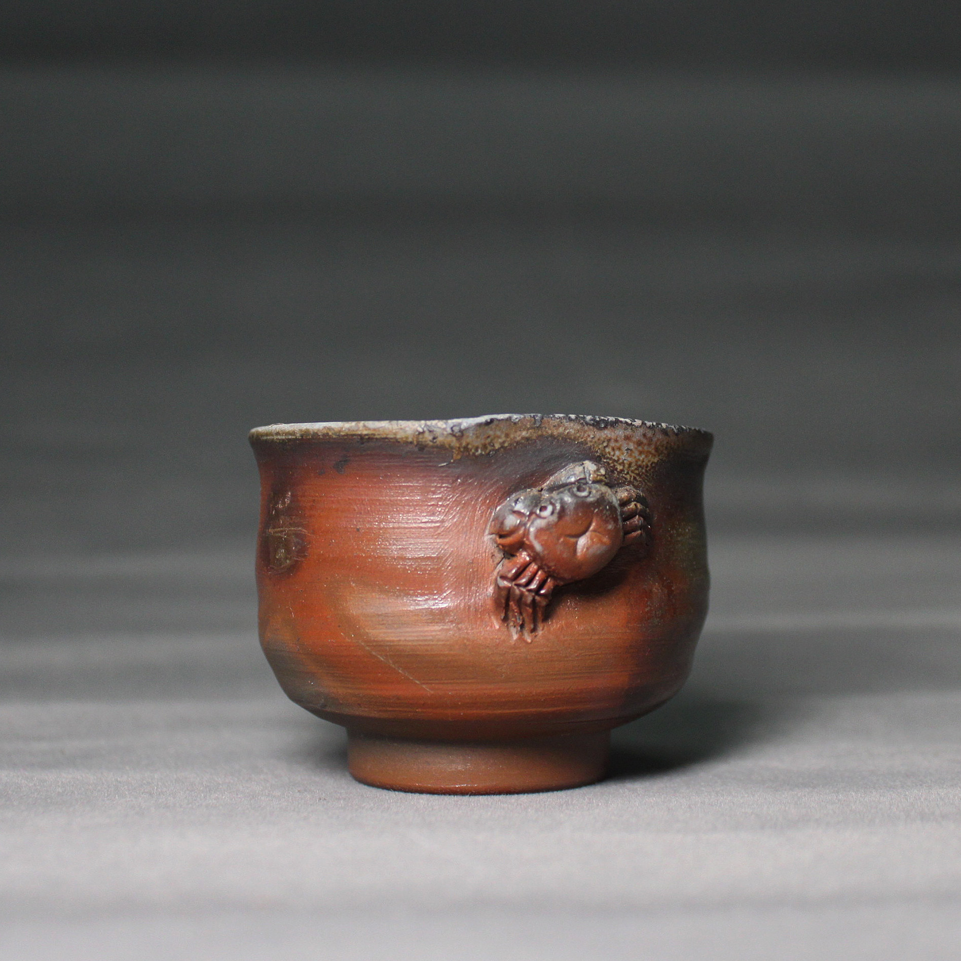 备前烧名家小西陶古螃蟹茶杯汤吞日本进口柴烧功夫茶具器独家授权