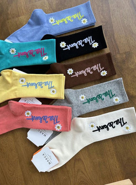 现货韩国东大门MARCA中筒袜女刺绣花朵字母棉袜时尚百搭春秋款