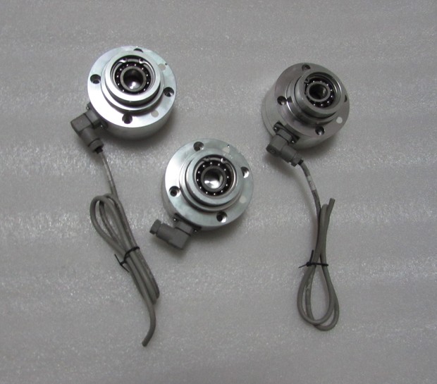 LOADCELL[ LCR-3KG-B]有3个一个重量1·2斤 24-4议价出