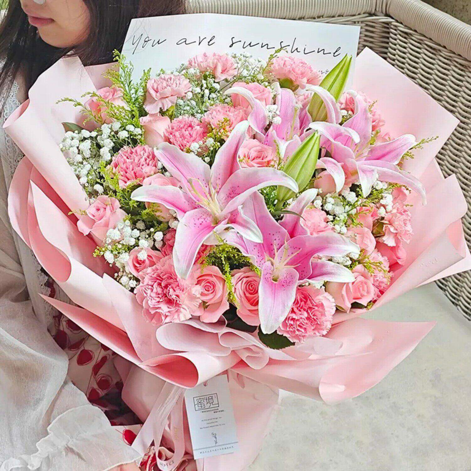 教师节礼物康乃馨百合花束同城配送妈妈长辈生日鲜花速递探望病人
