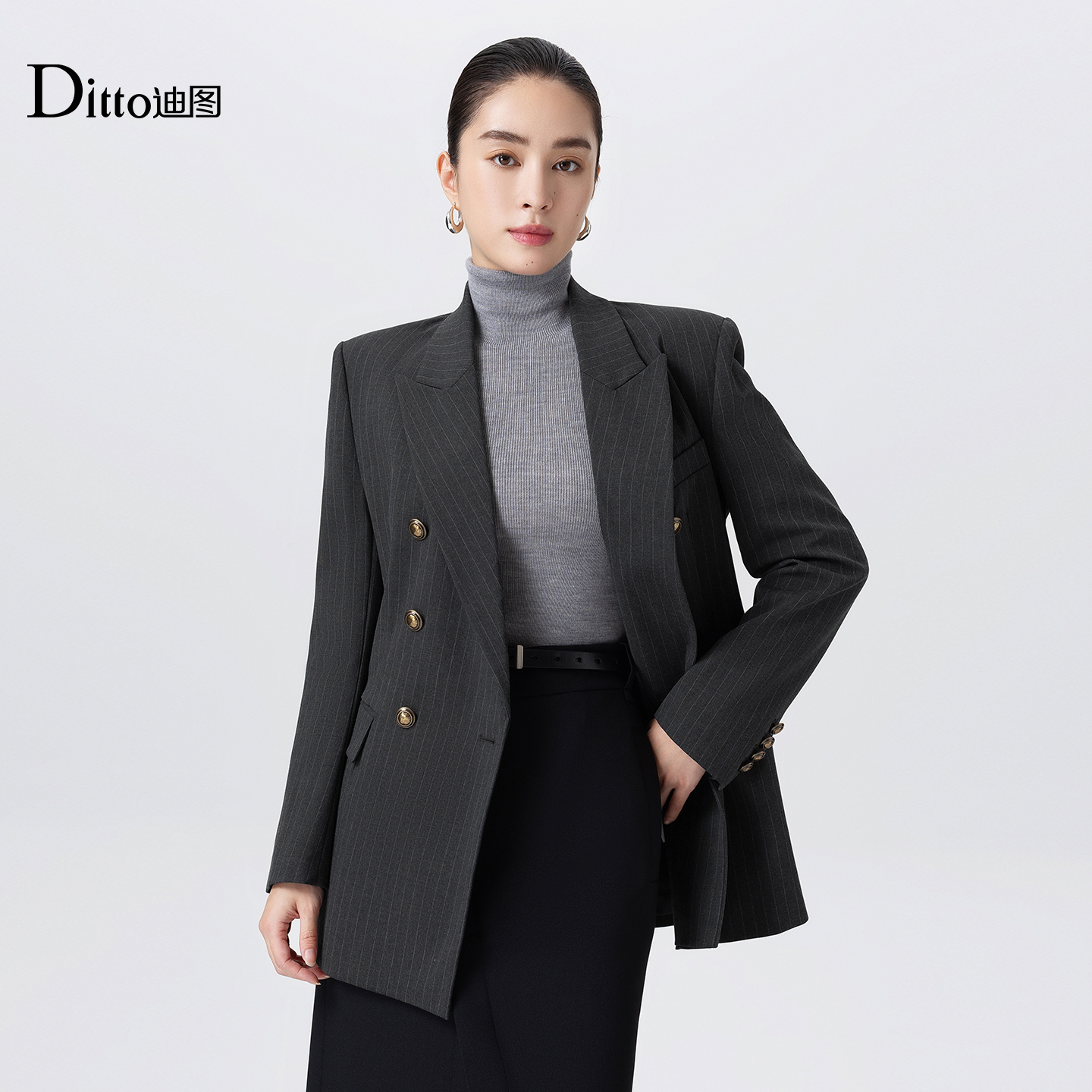 迪图简约高智感垫肩西装外套
