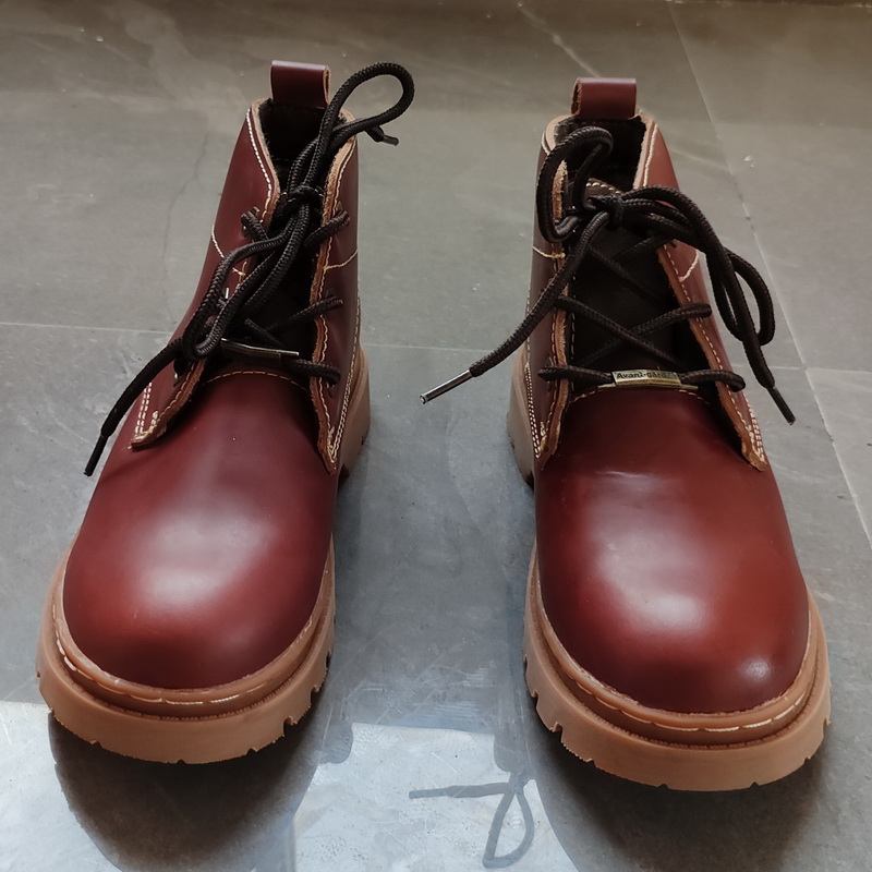 特价牛皮复古工装靴户外马丁靴