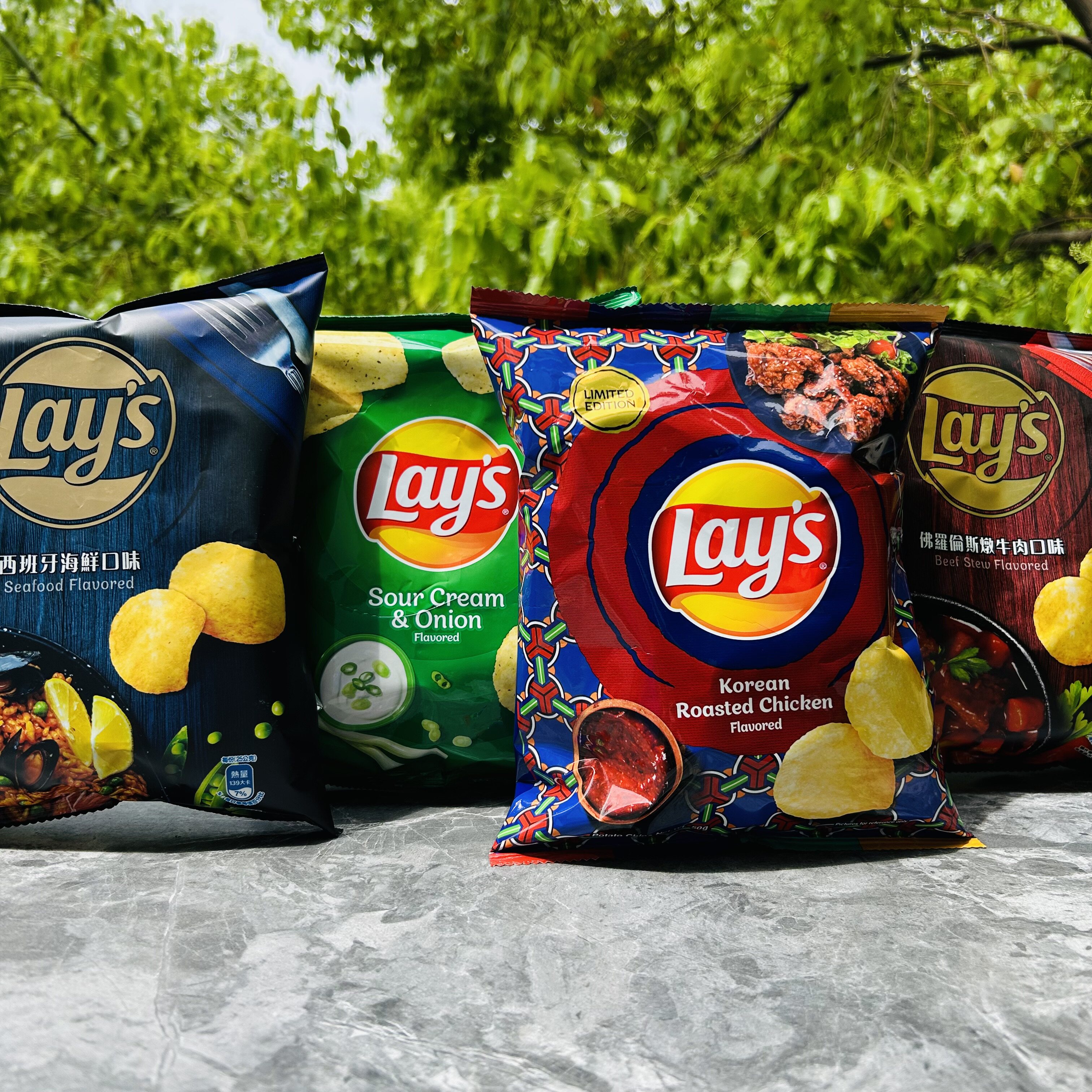 Lay’s/乐事台湾产薯片膨化追剧休闲食品顿牛肉海鲜烤鸡酸奶洋葱