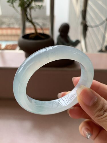 【小陈翡翠】缅甸天然翡翠A货冰润底色52-53贵妃翡翠手镯