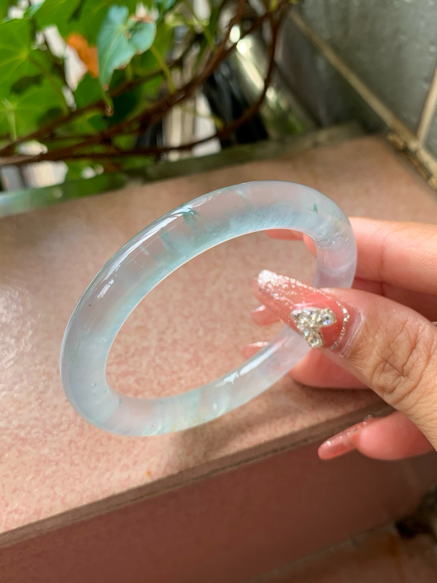 【小陈翡翠】缅甸天然翡翠a货冰种飘花49-50小圈口圆条翡翠手镯