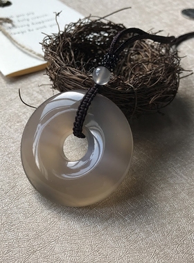 原色无烧玉髓朱砂玛瑙平安扣吊坠