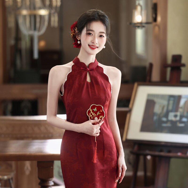 新中式挂脖掐腰旗袍新娘订婚敬酒