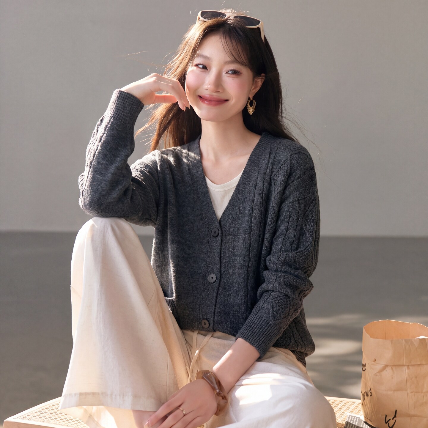 V领粗线麻花毛衣外套女开衫短款