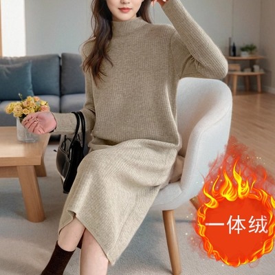 加绒加厚一体绒半高领毛衣连衣裙