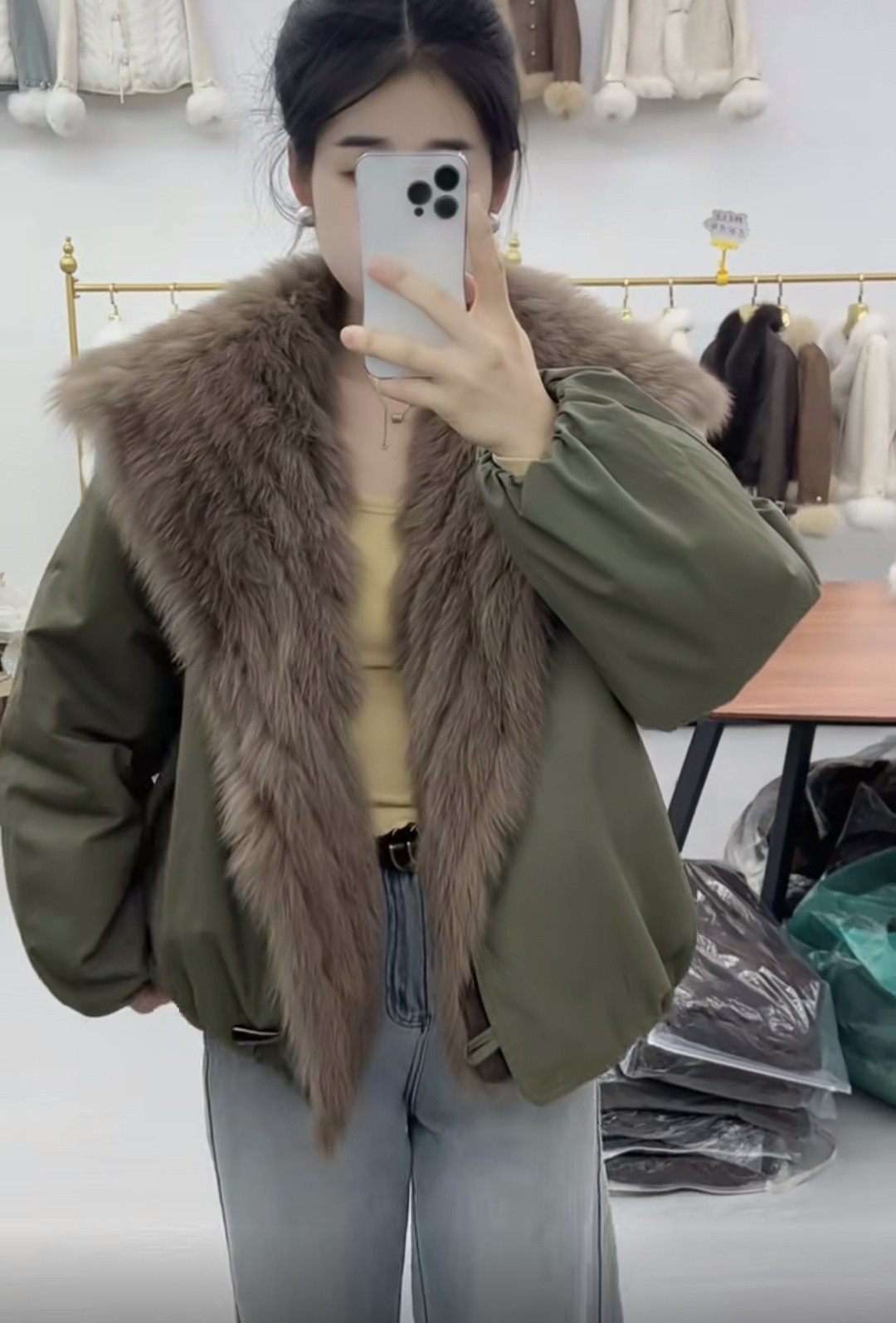 新款大狐狸毛领派克服皮草鹅绒服皮草