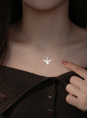 银色立体小鸟项链女生日礼物轻奢高级感锁骨链水洗不掉色防过敏潮