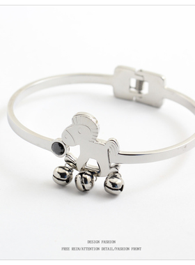 马上有钱铃铛百搭旋转木马闪钻手链手镯女时尚潮款银色水洗不掉色