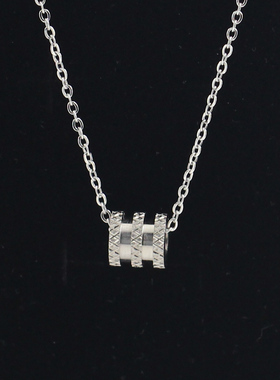 不掉色小蛮腰吊坠项链女个性轻奢小众设计高级感锁骨链2024年新款