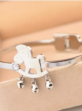 木马铃铛小木马铃铛手镯