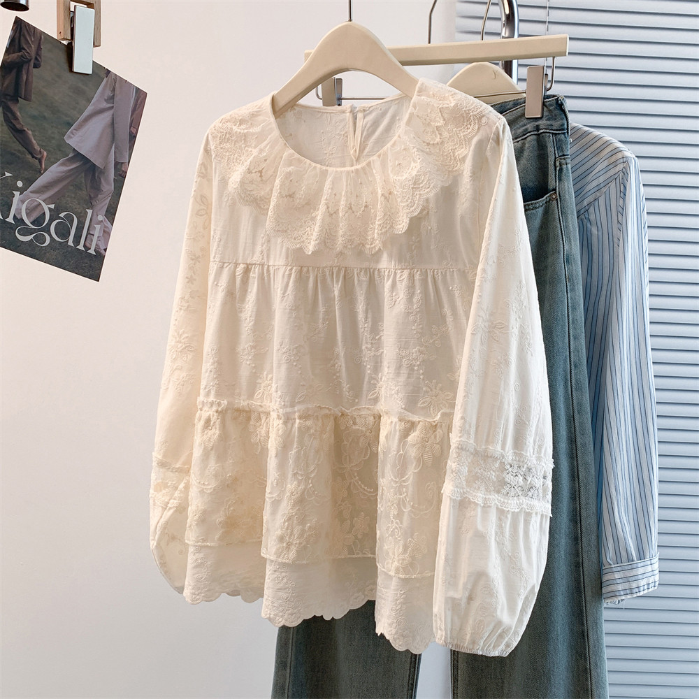 春夏新款设计感蕾丝拼接荷叶领上衣钩花刺绣精致甜美棉麻衬衫纯色