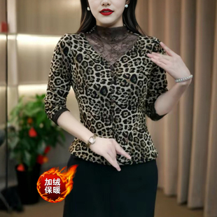 妈妈装秋冬半高领长袖豹纹蕾丝拼接加绒打底衫时尚女保暖洋气上衣