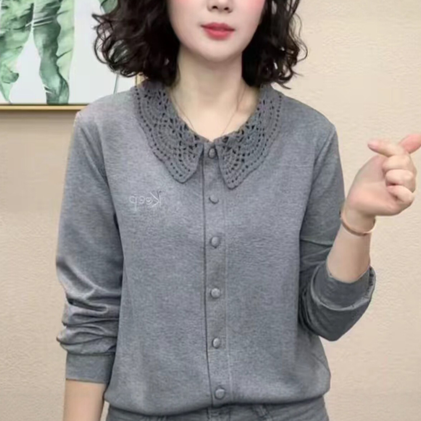 秋季妈妈装钩花领刺绣减龄女衬衫