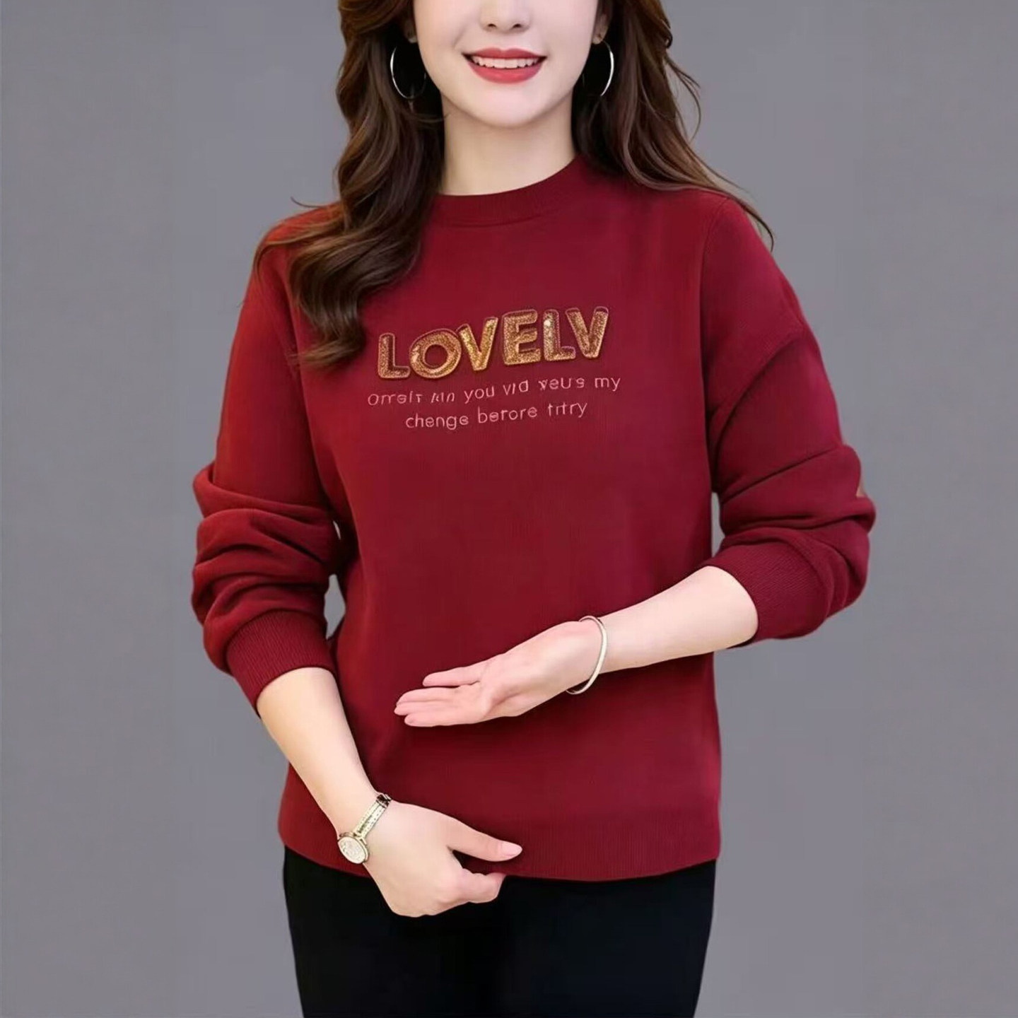 妈妈装秋季圆领刺绣长袖T恤女2026新款休闲减龄百搭女装休闲卫衣