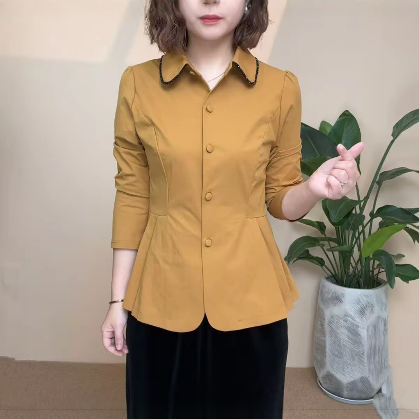 妈妈装秋季POLO领镶边钉珠女外套