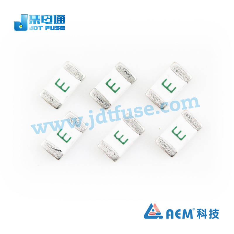 AEM1206贴片熔断保险丝1A63V F1206HI1000V063TM原装一次性保险丝