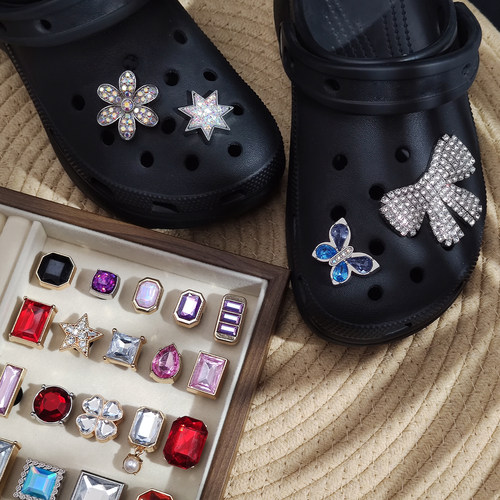 洞洞鞋鞋花宝石钻石鞋扣