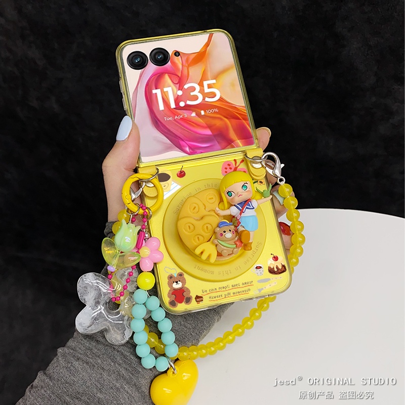 可爱小熊饼干molly茉莉磁吸支架适用摩托罗拉Razr60手机壳折叠屏moto卡通斜挎新款razr50ultra背带挂绳保护套