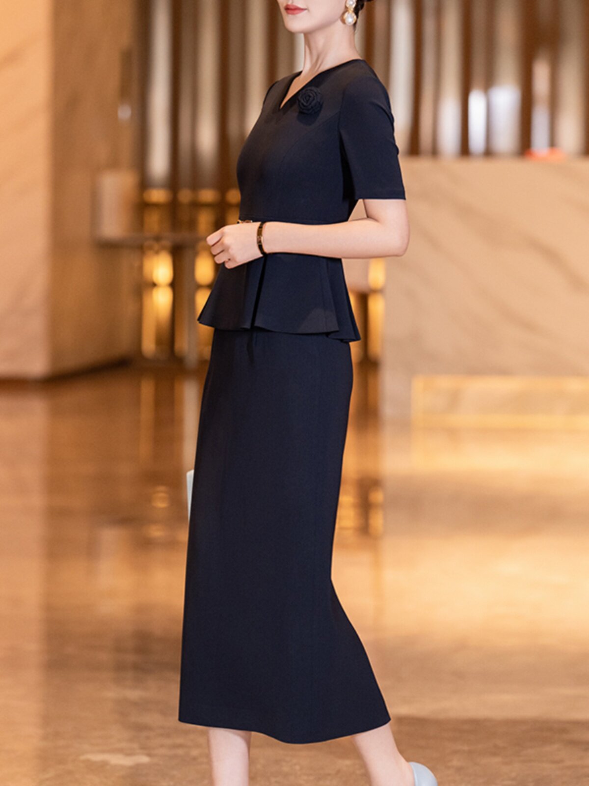 SHOU SHANG GE SHI TIBETAN BLUE TWO-PIECE WOMENS 2024 SUMMER NEW TEMPERAMENT DIGNIFIED SLIM SKIRT FASHION SUIT