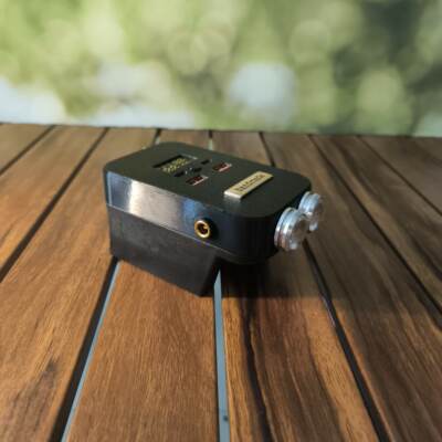 21V双向100W快充工具电池取电座