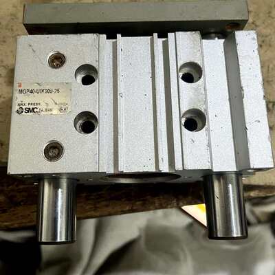 SMC气缸MGP40-UIK009-25原装二手拆机品，功能--议价商品
