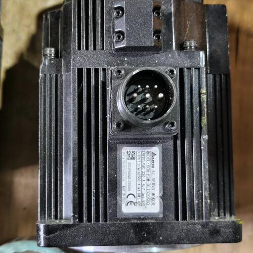 台达ECM-E2M-D11310SS0电机，实物图，有少许划--议价商品