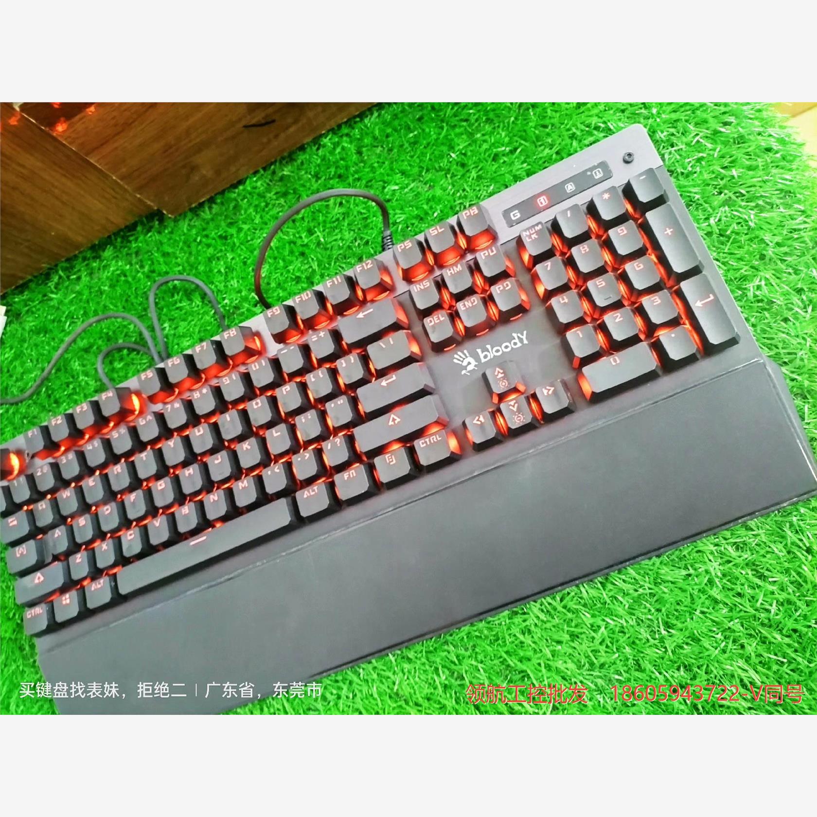 双飞燕f510机械键盘,成色如图,单色背光,所议价商品