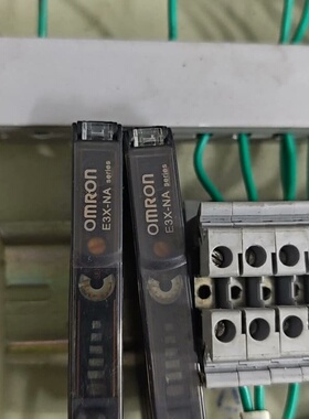 台达PLC DVP24EC00T3，台面配件全部一起220--议价商品