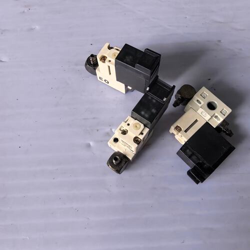 VQ110Y-5MO电磁阀 0.4W--议价商品