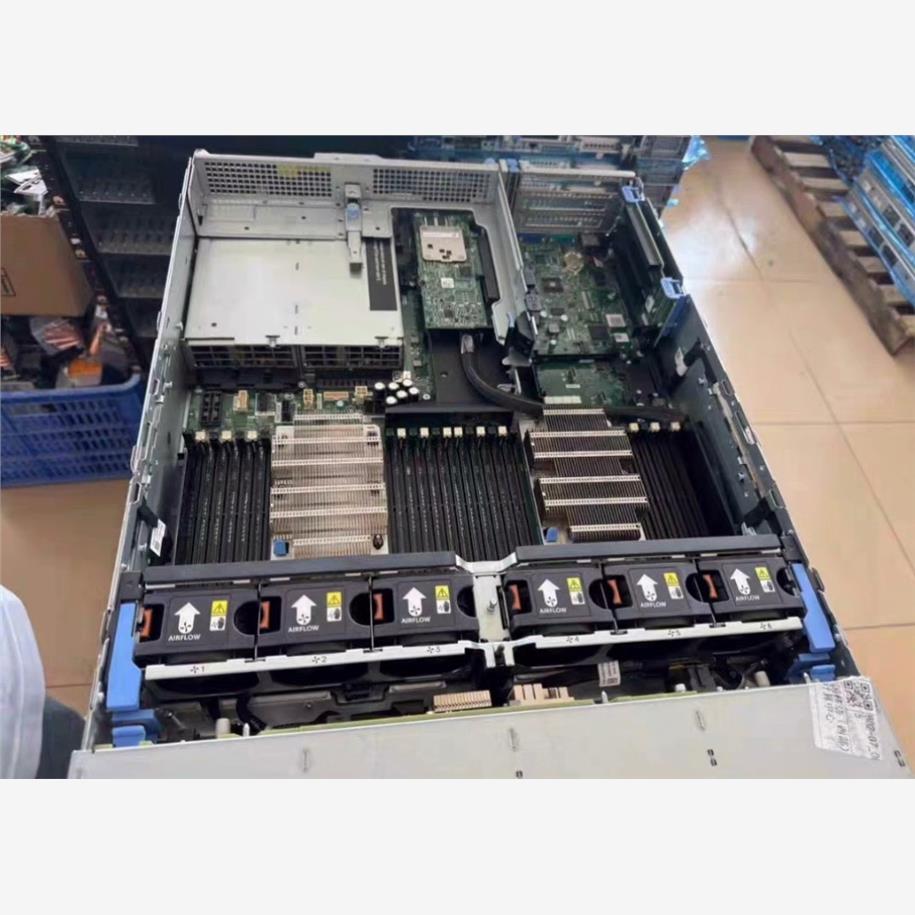 戴尔 R740xd 3.5寸12盘位 双散-议价商品