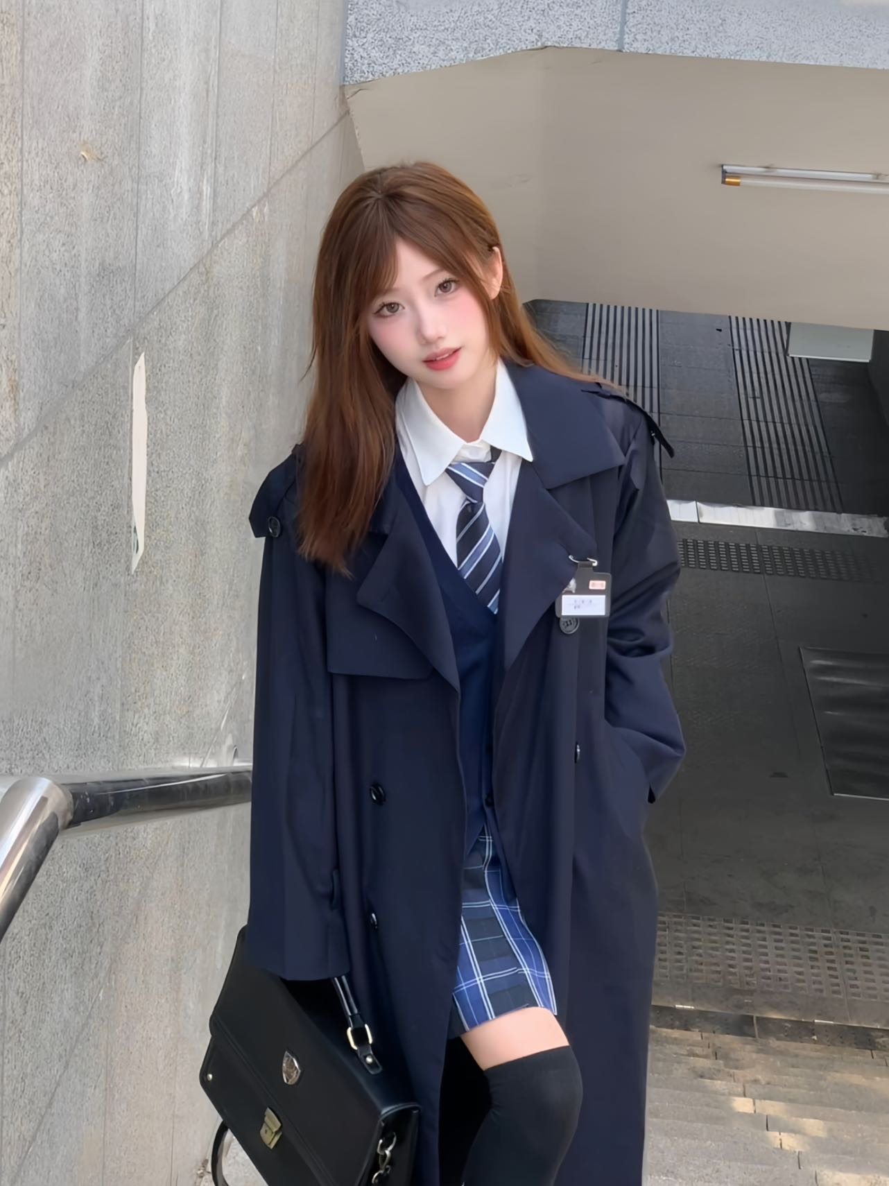 栗子猪黑色风衣外套女秋冬休闲垂感长款大衣JK制服套装韩系学院风图片