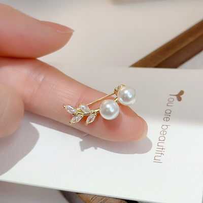 小巧细别针叶子米珠防走光胸针