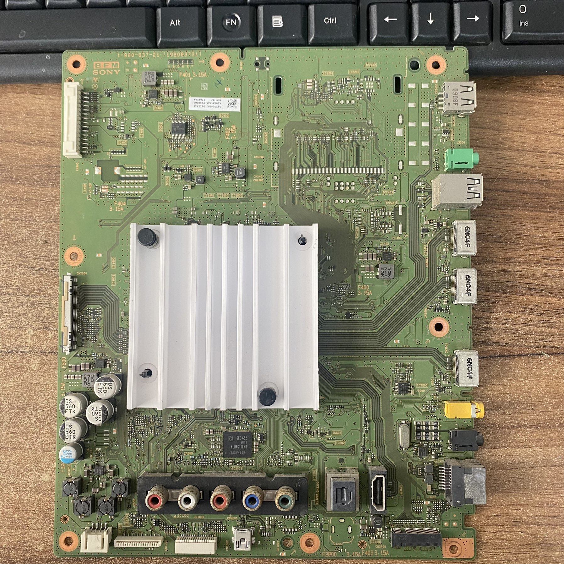 索尼KD-55X7000D电视主板1-980-837-21屏YS6S550CNG01B测好发 华