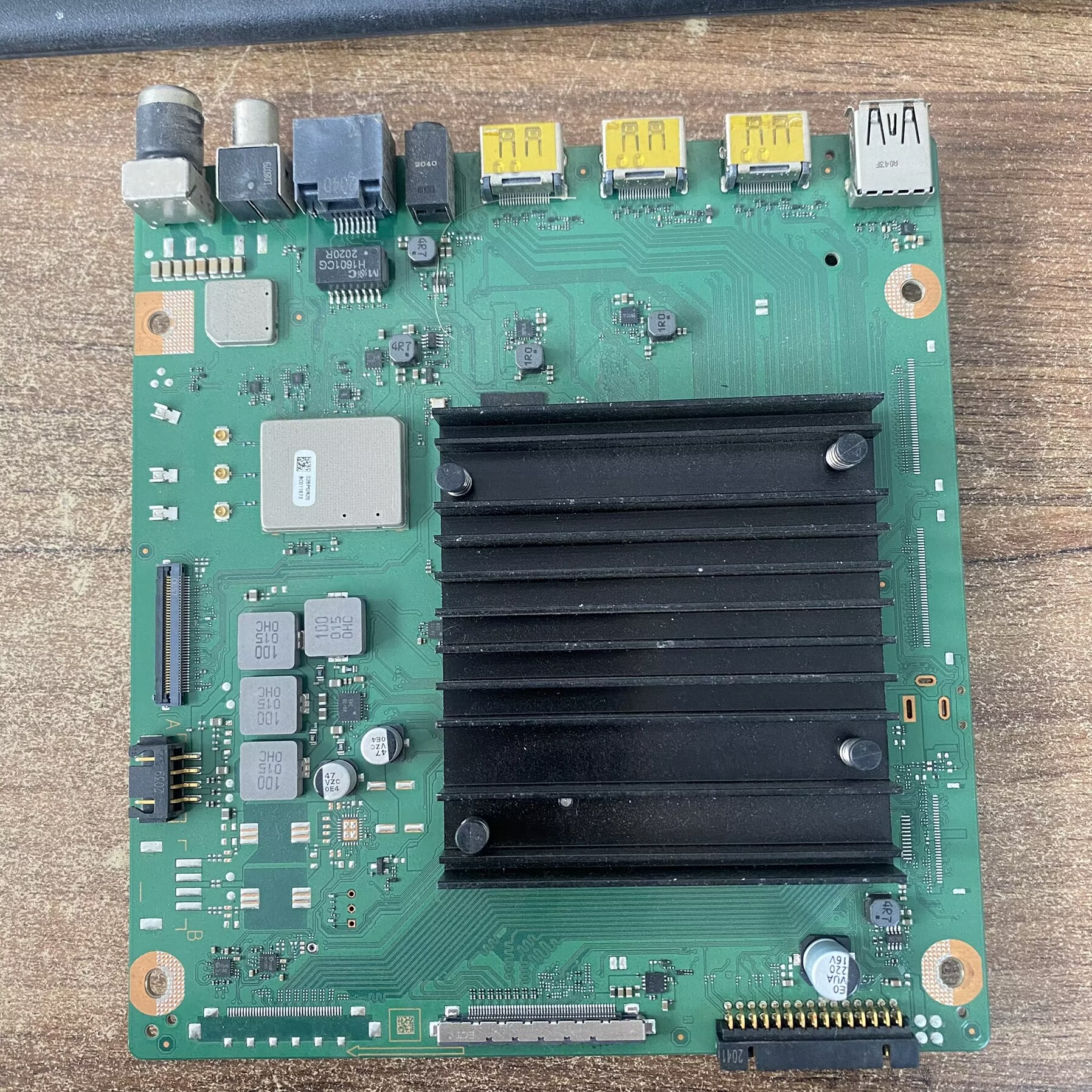 华为L0KLOK-360电视主板IT1L0C